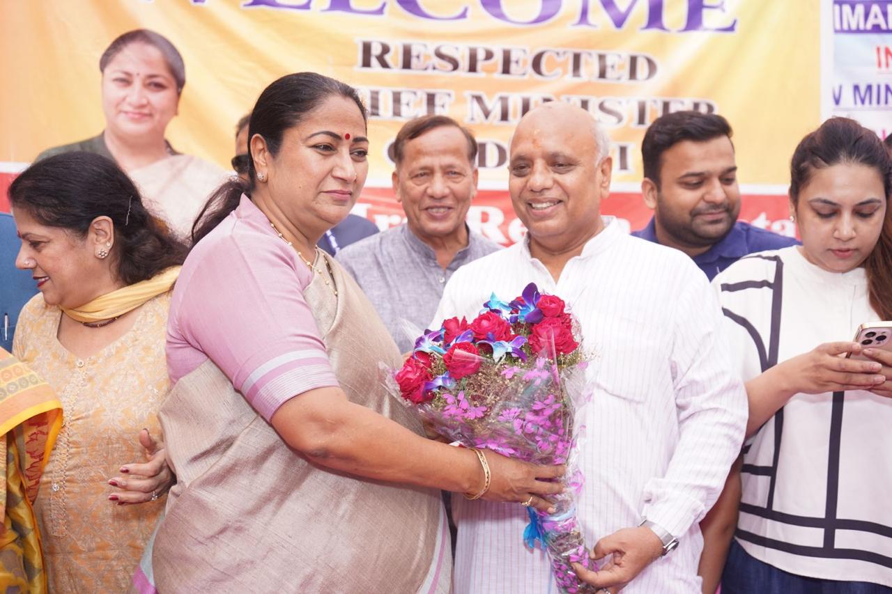 ee0fc312-af98-4239-8fe7-33fa294f2c6a